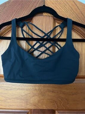 Lululemon Free To Be Wild Bra Size 10 RT $48
